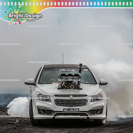 Street Machine Supernats 24 @ Stawell Motor Sports Club 8 Dec 2018  (2037)-2  HELLRAZOR BURNOUT