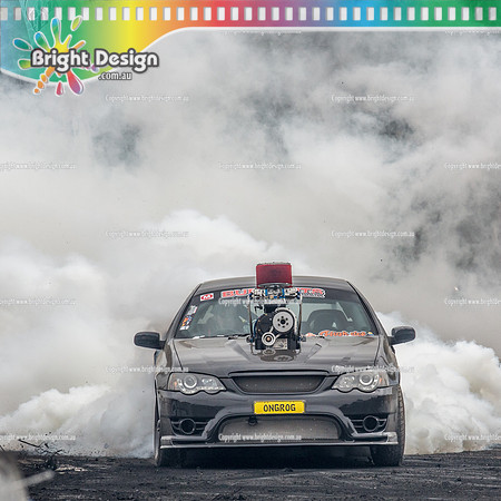 Street Machine Supernats 24 @ Stawell Motor Sports Club 8 Dec 2018  (2211)-2  ONGROG BURNOUT