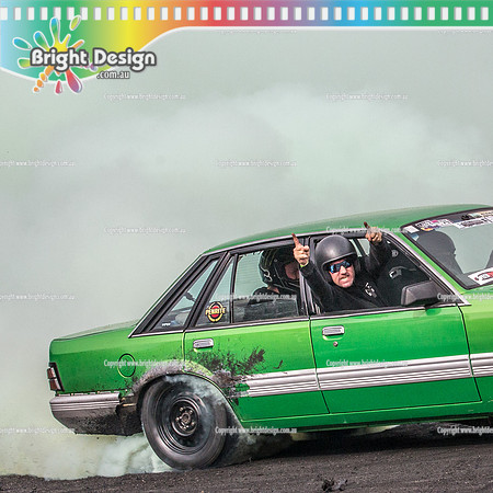 Street Machine Supernats 24 @ Stawell Motor Sports Club 8 Dec 2018  (2632)-2  GUNJA BURNOUT