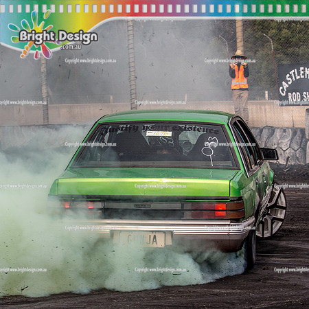 Street Machine Supernats 24 @ Stawell Motor Sports Club 8 Dec 2018  (2637)-2  GUNJA BURNOUT