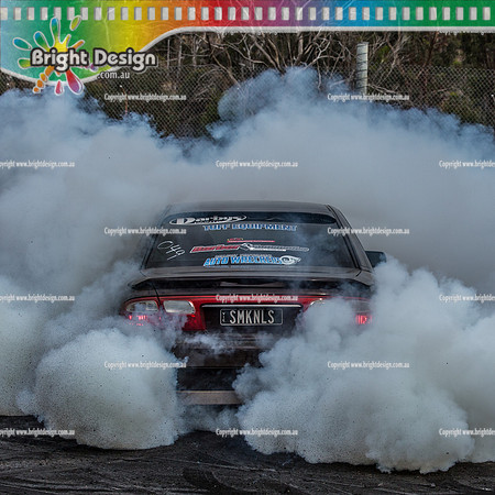 Street Machine Supernats 24 @ Stawell Motor Sports Club 8 Dec 2018  (2844)-2  SMKNLS BURNOUT