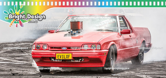 Street Machine Supernats 24 @ Stawell Motor Sports Club 8 Dec 2018  (1367)-2   EVILXF BURNOUT