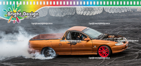 Street Machine Supernats 24 @ Stawell Motor Sports Club 8 Dec 2018  (1764)  TRNITUP BURNOUT