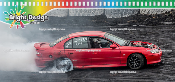 Street Machine Supernats 24 @ Stawell Motor Sports Club 8 Dec 2018  (1768)   LTMFRY BURNOUT