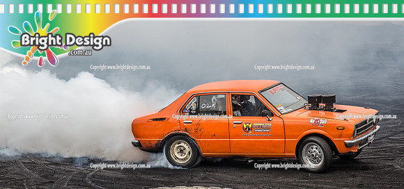 Street Machine Supernats 24 @ Stawell Motor Sports Club 8 Dec 2018  (1795)-2  CRABBY BURNOUT