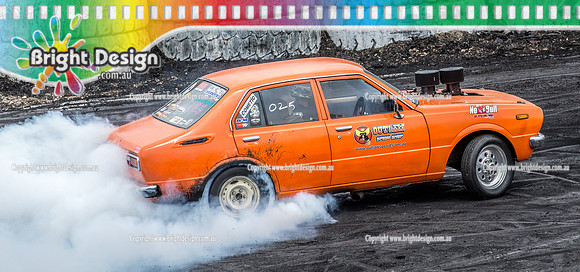 Street Machine Supernats 24 @ Stawell Motor Sports Club 8 Dec 2018  (1799)  CRABBY BURNOUT