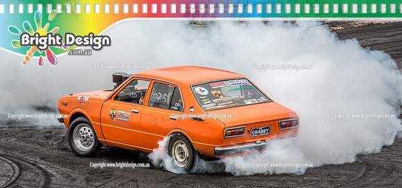 Street Machine Supernats 24 @ Stawell Motor Sports Club 8 Dec 2018  (1807)-3  CRABBY BURNOUT