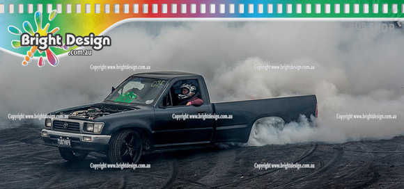 Street Machine Supernats 24 @ Stawell Motor Sports Club 8 Dec 2018  (1821)  TUBTHMPR BURNOUT