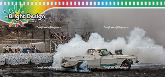Street Machine Supernats 24 @ Stawell Motor Sports Club 8 Dec 2018  (2137)  PARTY BURNOUT