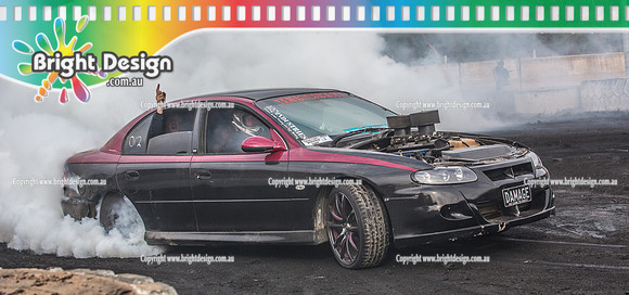 Street Machine Supernats 24 @ Stawell Motor Sports Club 8 Dec 2018  (2910)  DAMAGE BURNOUT