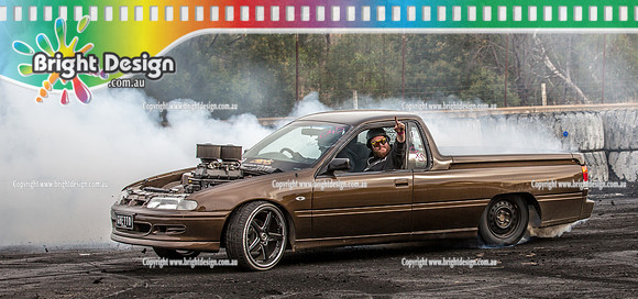 Street Machine Supernats 24 @ Stawell Motor Sports Club 8 Dec 2018  (2982) GHETTO BURNOUT