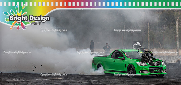 Street Machine Supernats 24 @ Stawell Motor Sports Club 8 Dec 2018  (3048)  FULLON BURNOUT