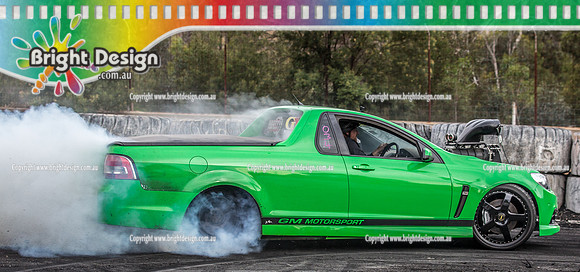 Street Machine Supernats 24 @ Stawell Motor Sports Club 8 Dec 2018  (3053)  FULLON BURNOUT