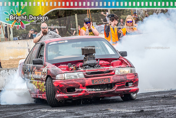 Street Machine Supernats 24 @ Stawell Motor Sports Club 8 Dec 2018  (1016)  PSYCHO CIRCUS BURNOUT