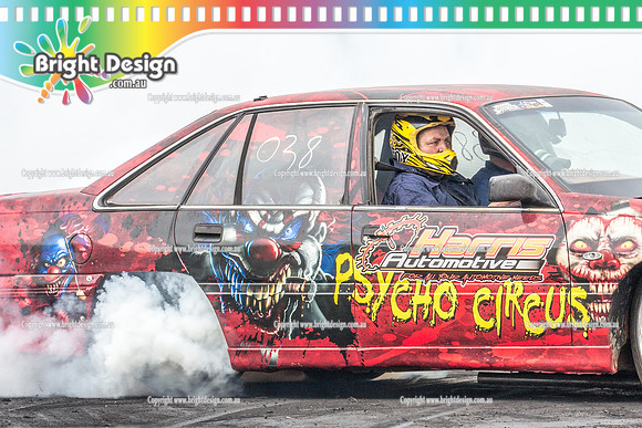 Street Machine Supernats 24 @ Stawell Motor Sports Club 8 Dec 2018  (1017)  PSYCHO CIRCUS BURNOUT