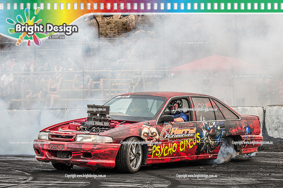 Street Machine Supernats 24 @ Stawell Motor Sports Club 8 Dec 2018  (1020)  PSYCHO CIRCUS BURNOUT