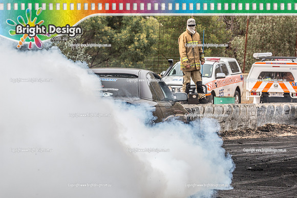 Street Machine Supernats 24 @ Stawell Motor Sports Club 8 Dec 2018  (1058)  SMKNLS  BURNOUT