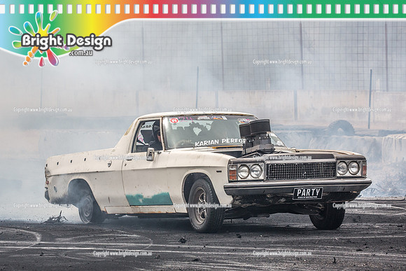 Street Machine Supernats 24 @ Stawell Motor Sports Club 8 Dec 2018  (1129)  PARTY BURNOUT