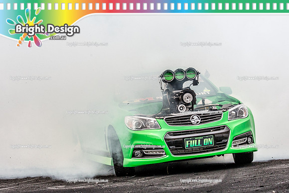 Street Machine Supernats 24 @ Stawell Motor Sports Club 8 Dec 2018  (1142)  FULL ON BURNOUT