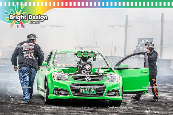 Street Machine Supernats 24 @ Stawell Motor Sports Club 8 Dec 2018  (1161)  FULL ON BURNOUT