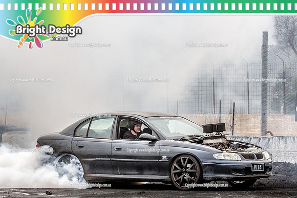 Street Machine Supernats 24 @ Stawell Motor Sports Club 8 Dec 2018  (1169)  VILE BURNOUT