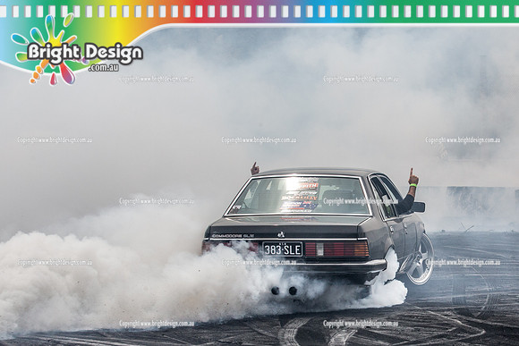 Street Machine Supernats 24 @ Stawell Motor Sports Club 8 Dec 2018  (1196)  383SLE BURNOUT