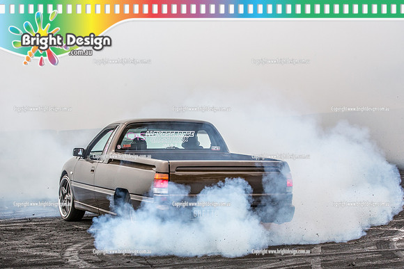 Street Machine Supernats 24 @ Stawell Motor Sports Club 8 Dec 2018  (1227)  GHETTO BURNOUT