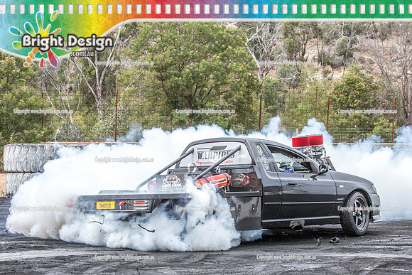 Street Machine Supernats 24 @ Stawell Motor Sports Club 8 Dec 2018  (1237)  ONGROG BURNOUT