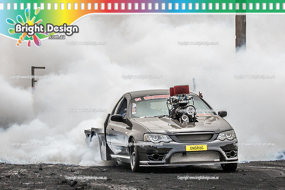 Street Machine Supernats 24 @ Stawell Motor Sports Club 8 Dec 2018  (1250)  ONGROG BURNOUT