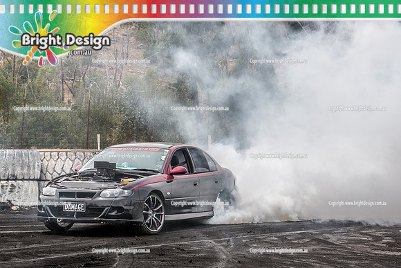 Street Machine Supernats 24 @ Stawell Motor Sports Club 8 Dec 2018  (1262)  DAMAGE BURNOUT