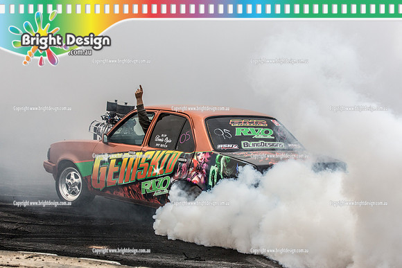 Street Machine Supernats 24 @ Stawell Motor Sports Club 8 Dec 2018  (1304)  GEMSKID BURNOUT