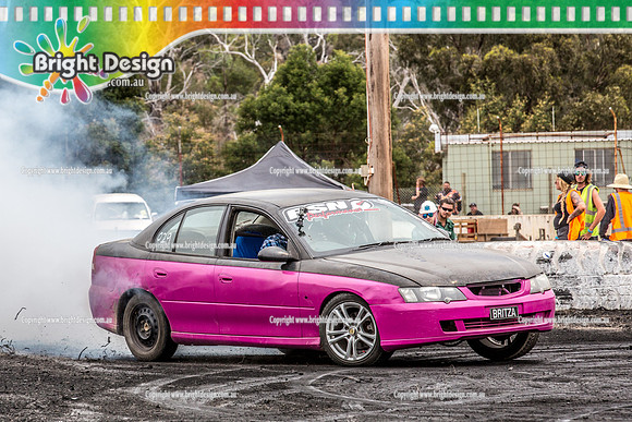 Street Machine Supernats 24 @ Stawell Motor Sports Club 8 Dec 2018  (1438)  BRITZA BURNOUT