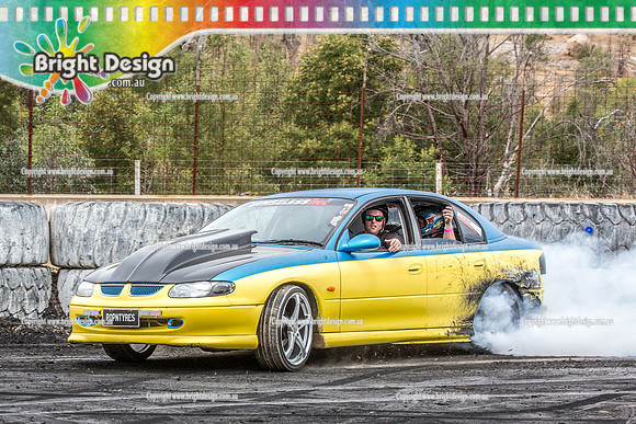 Street Machine Supernats 24 @ Stawell Motor Sports Club 8 Dec 2018  (1527)  POPNTYRES BURNOUT