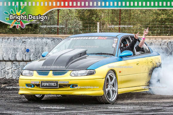 Street Machine Supernats 24 @ Stawell Motor Sports Club 8 Dec 2018  (1528)  POPNTYRES BURNOUT