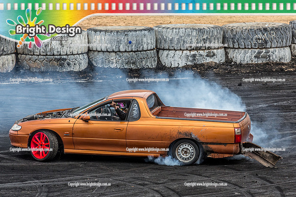 Street Machine Supernats 24 @ Stawell Motor Sports Club 8 Dec 2018  (1752)  TRNITUP BURNOUT