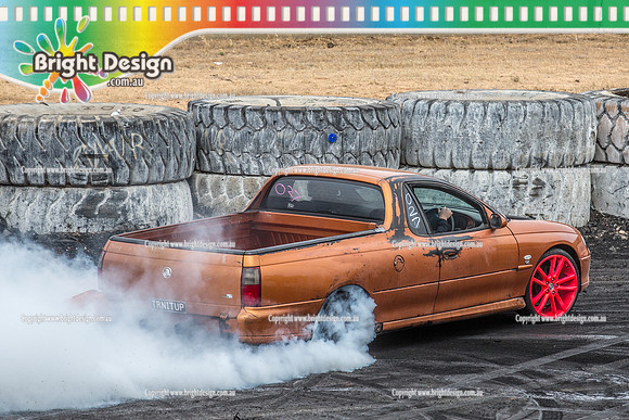Street Machine Supernats 24 @ Stawell Motor Sports Club 8 Dec 2018  (1754)  TRNITUP BURNOUT