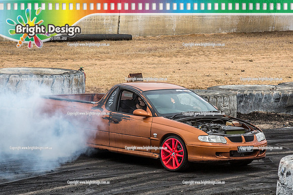 Street Machine Supernats 24 @ Stawell Motor Sports Club 8 Dec 2018  (1756)  TRNITUP BURNOUT