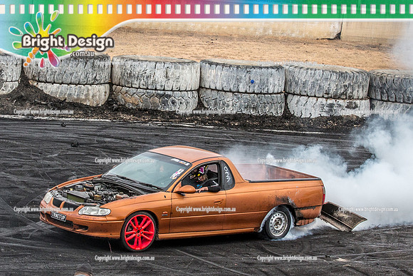Street Machine Supernats 24 @ Stawell Motor Sports Club 8 Dec 2018  (1761)  TRNITUP BURNOUT
