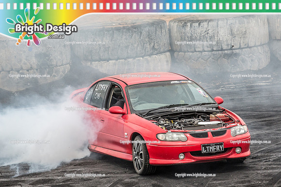 Street Machine Supernats 24 @ Stawell Motor Sports Club 8 Dec 2018  (1766)  LTMFRY BURNOUT