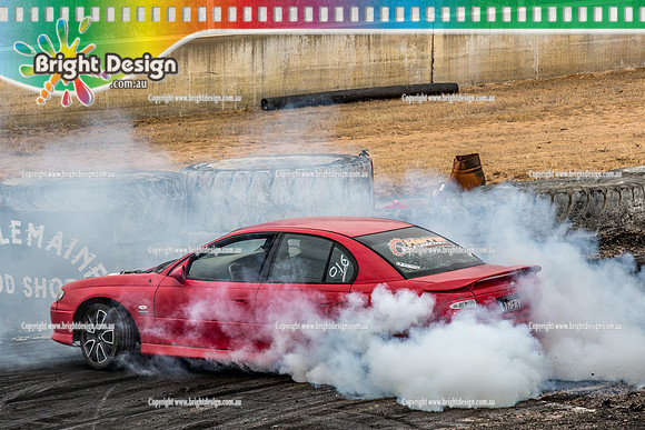 Street Machine Supernats 24 @ Stawell Motor Sports Club 8 Dec 2018  (1775)  LTMFRY BURNOUT