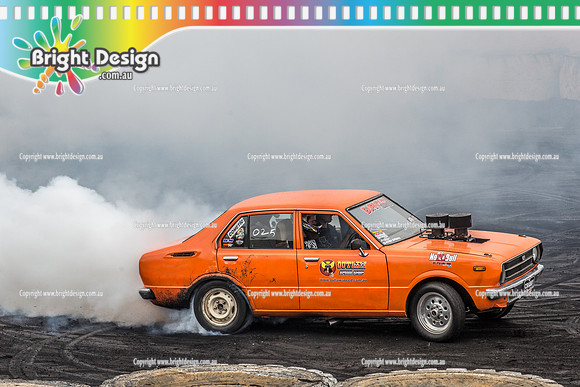 Street Machine Supernats 24 @ Stawell Motor Sports Club 8 Dec 2018  (1795)  CRABBY BURNOUT