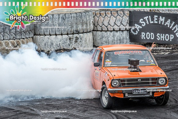 Street Machine Supernats 24 @ Stawell Motor Sports Club 8 Dec 2018  (1802)  CRABBY BURNOUT