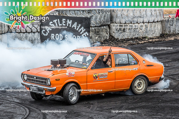 Street Machine Supernats 24 @ Stawell Motor Sports Club 8 Dec 2018  (1805)  CRABBY BURNOUT