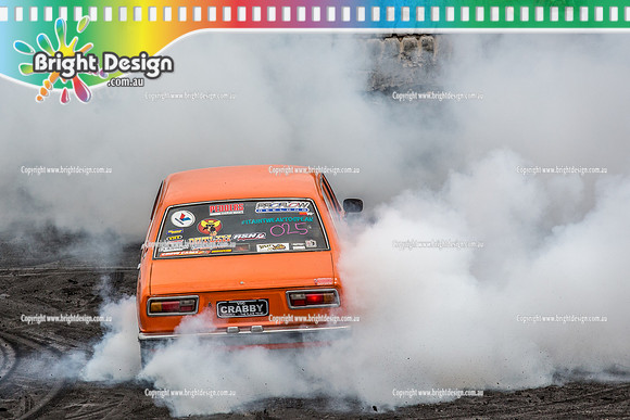 Street Machine Supernats 24 @ Stawell Motor Sports Club 8 Dec 2018  (1808)  CRABBY BURNOUT
