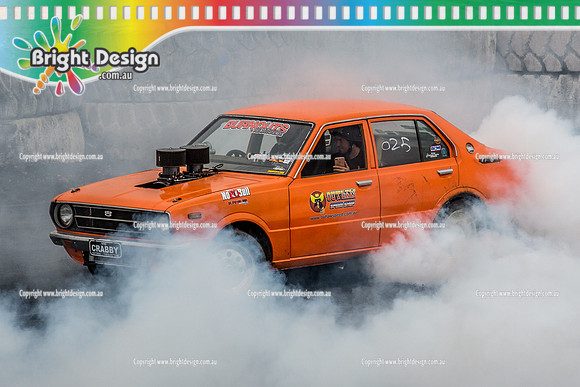 Street Machine Supernats 24 @ Stawell Motor Sports Club 8 Dec 2018  (1809)  CRABBY BURNOUT