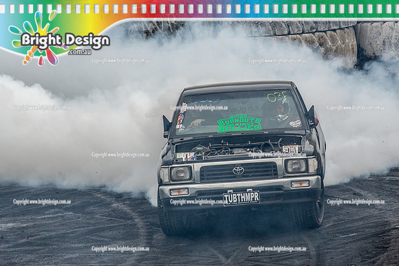 Street Machine Supernats 24 @ Stawell Motor Sports Club 8 Dec 2018  (1820)  TUBTHMPR BURNOUT