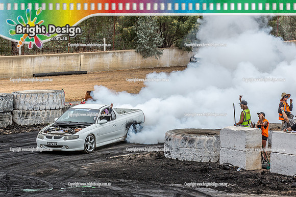 Street Machine Supernats 24 @ Stawell Motor Sports Club 8 Dec 2018  (1833)  FIVE7 BURNOUT