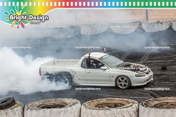 Street Machine Supernats 24 @ Stawell Motor Sports Club 8 Dec 2018  (1841)  FIVE7 BURNOUT