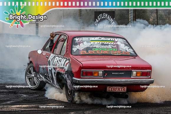 Street Machine Supernats 24 @ Stawell Motor Sports Club 8 Dec 2018  (1886)  TYRFRYYR BURNOUT