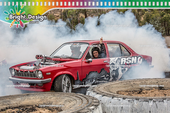 Street Machine Supernats 24 @ Stawell Motor Sports Club 8 Dec 2018  (1890)  TYRFRYR BURNOUT